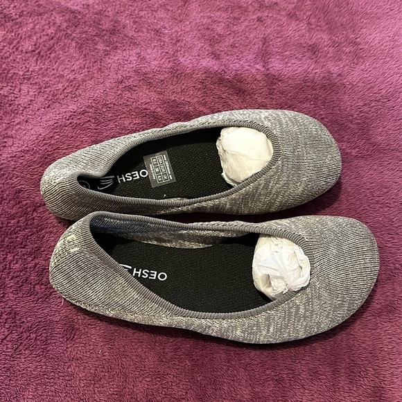 OESH women’s Dream+ Heather Gray Barefoot Flats - Picture 3 of 5